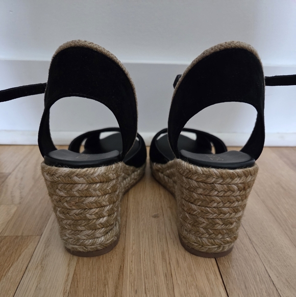 Stuart Weitzman Mirella Espadrille Wedge, black & natural, 8B - Picture 3 of 6